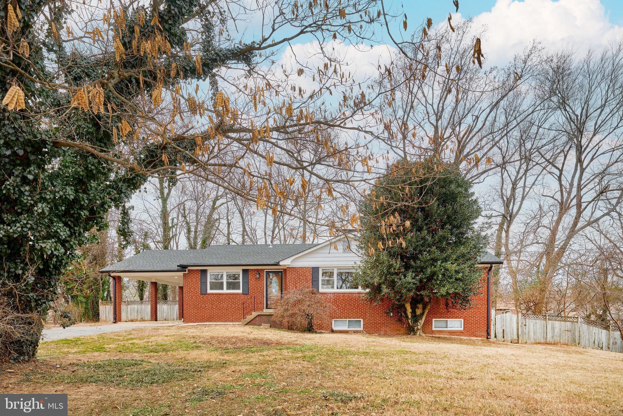BROOKE-JANE MANOR - Residential
