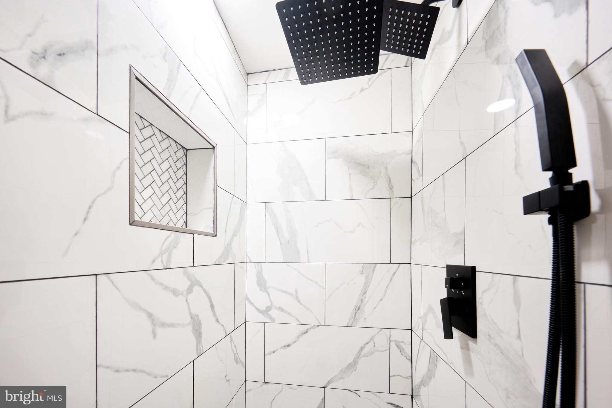 BROOKE-JANE MANOR - Residential