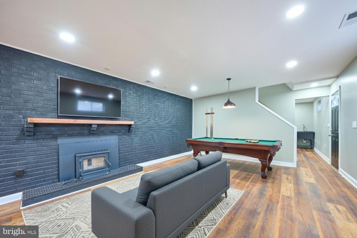 BROOKE-JANE MANOR - Residential