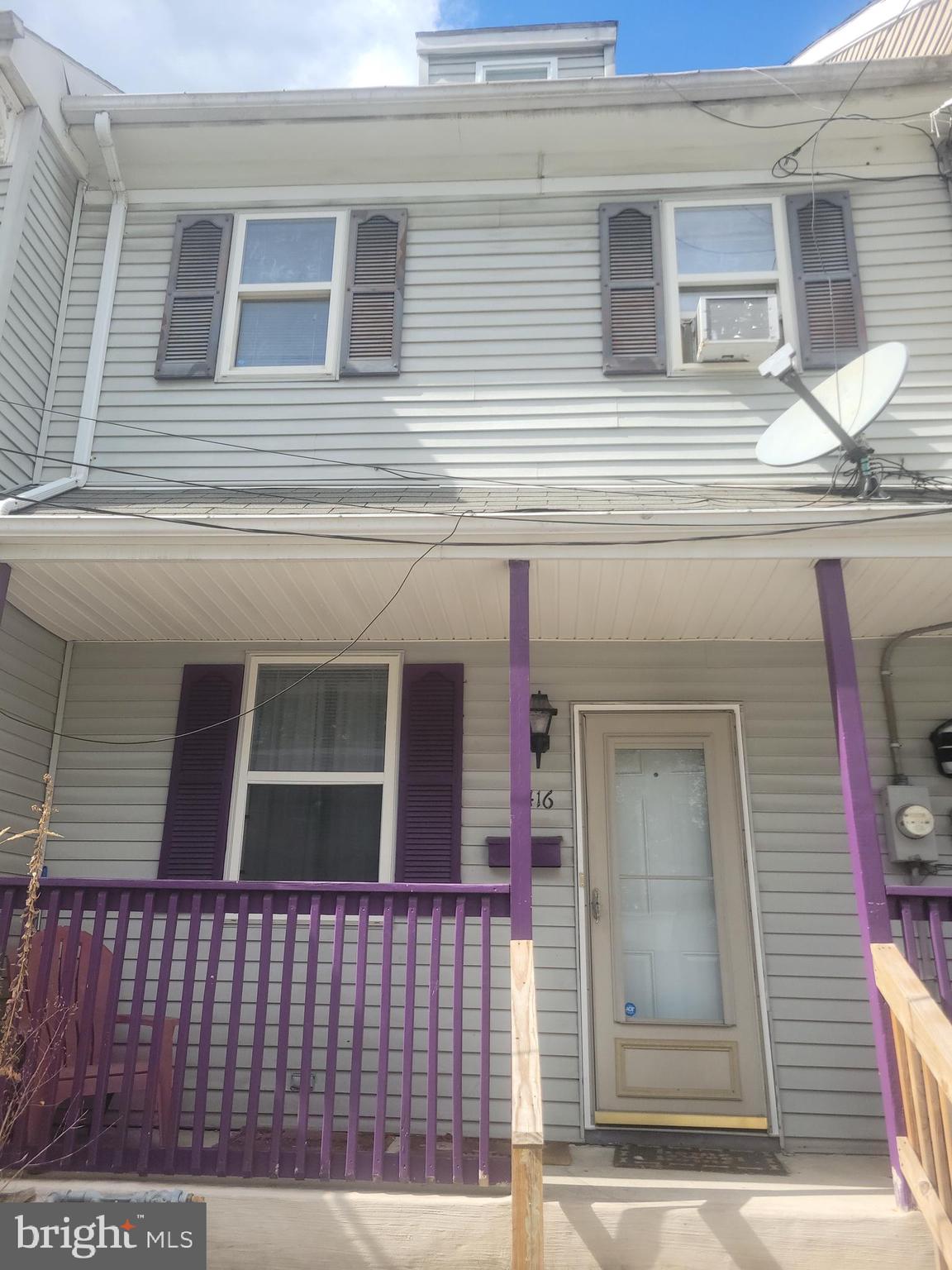 Welcome to this charming home on Zarker Street in the City of Harrisburg. Nice living space, dining area, and kitchen on the 1st floor. There is also nice deck off the kitchen to enjoy the outdoor setting.
The 2nd floor features 3 bedrooms and a full bath; and the 3rd floor could be used as a nice office, workout room, or bedroom.
Schedule your showing today.