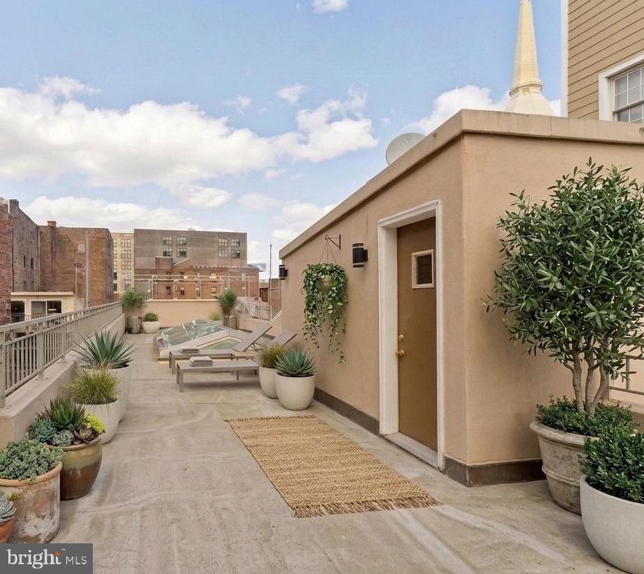 OLD CITY - Residential