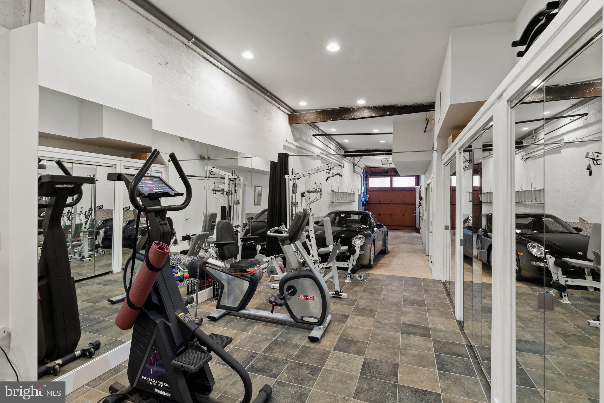 OLD CITY - Residential