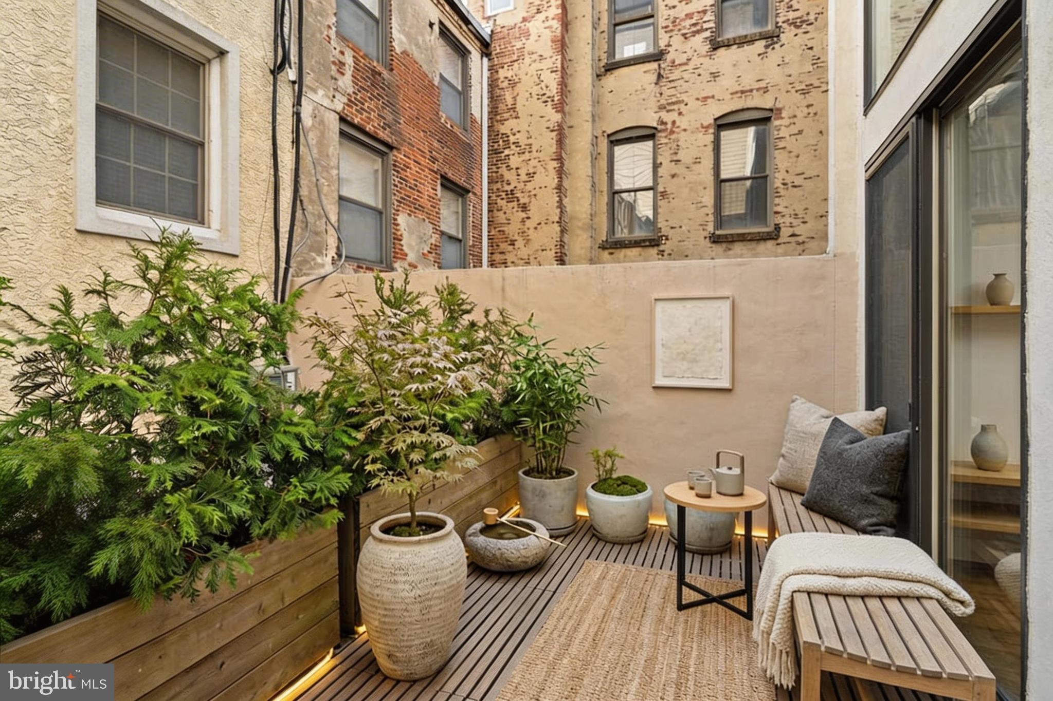 OLD CITY - Residential