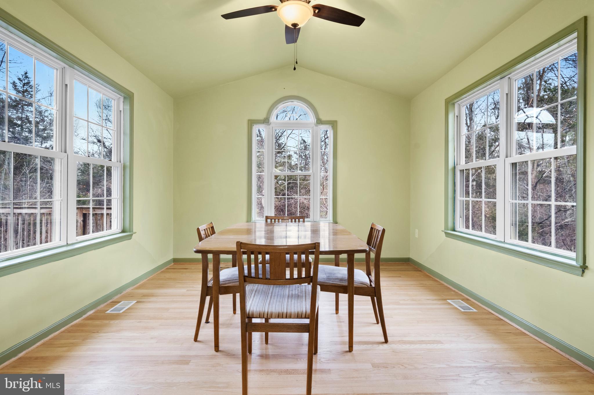 LEISURE ACRES - Residential