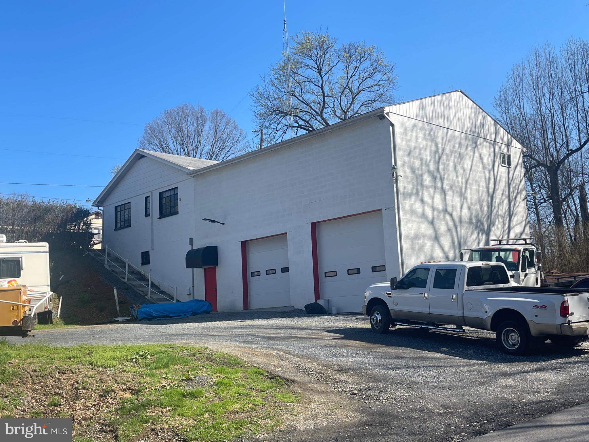 1005 STATE ROUTE 72 N