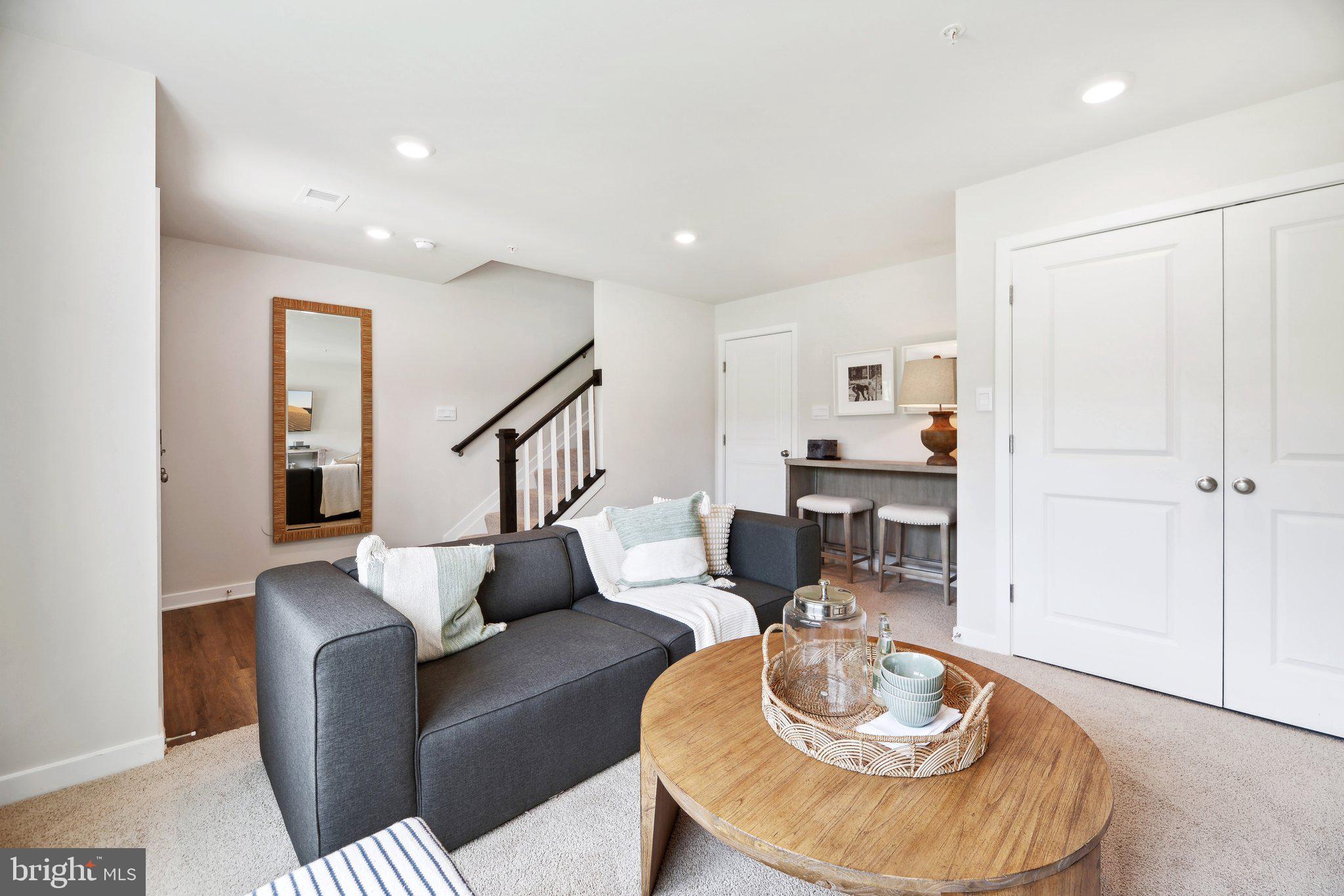 PINEGROVE - Residential