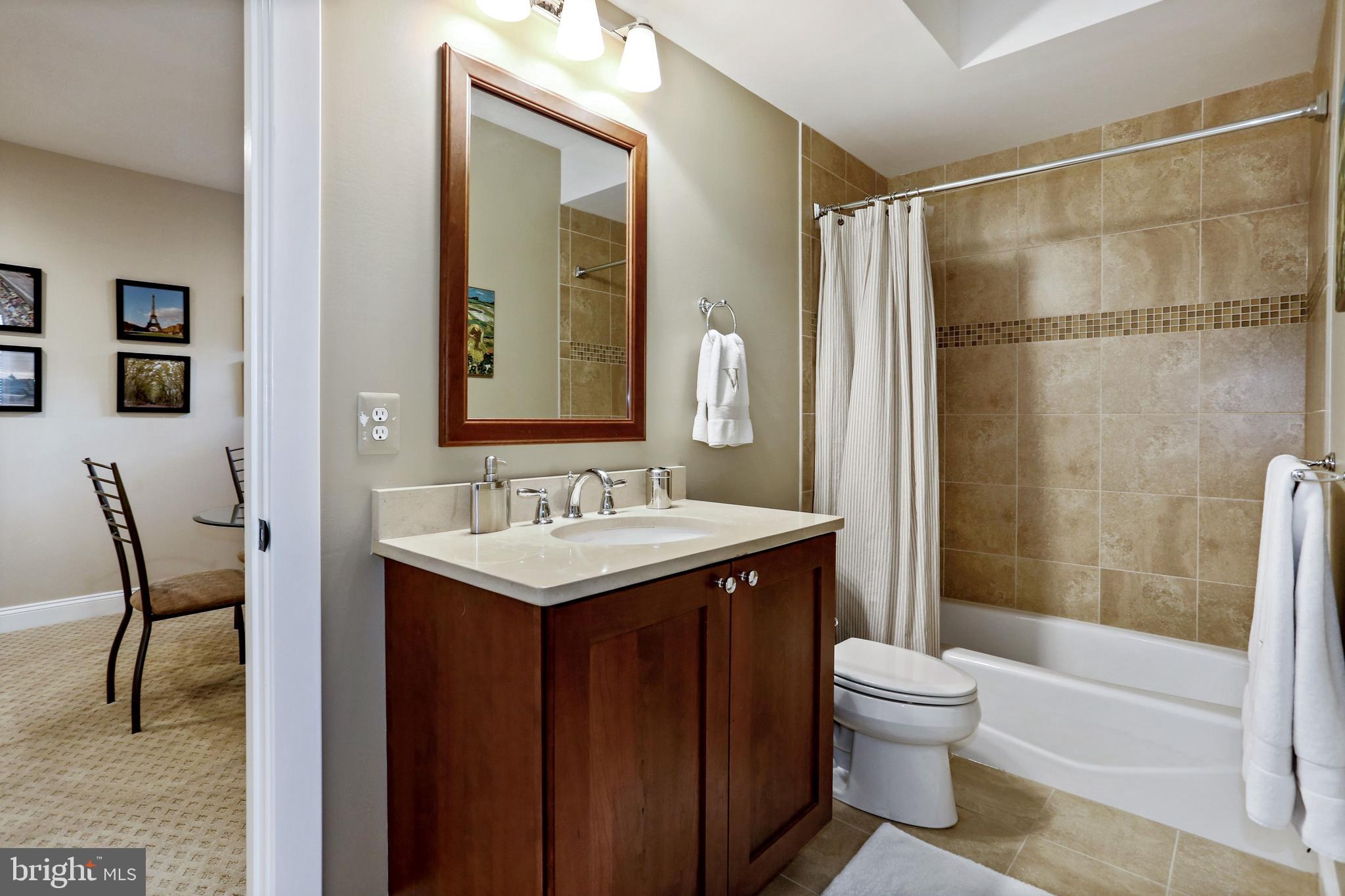 BERKSHIRE OAKWOOD - Residential