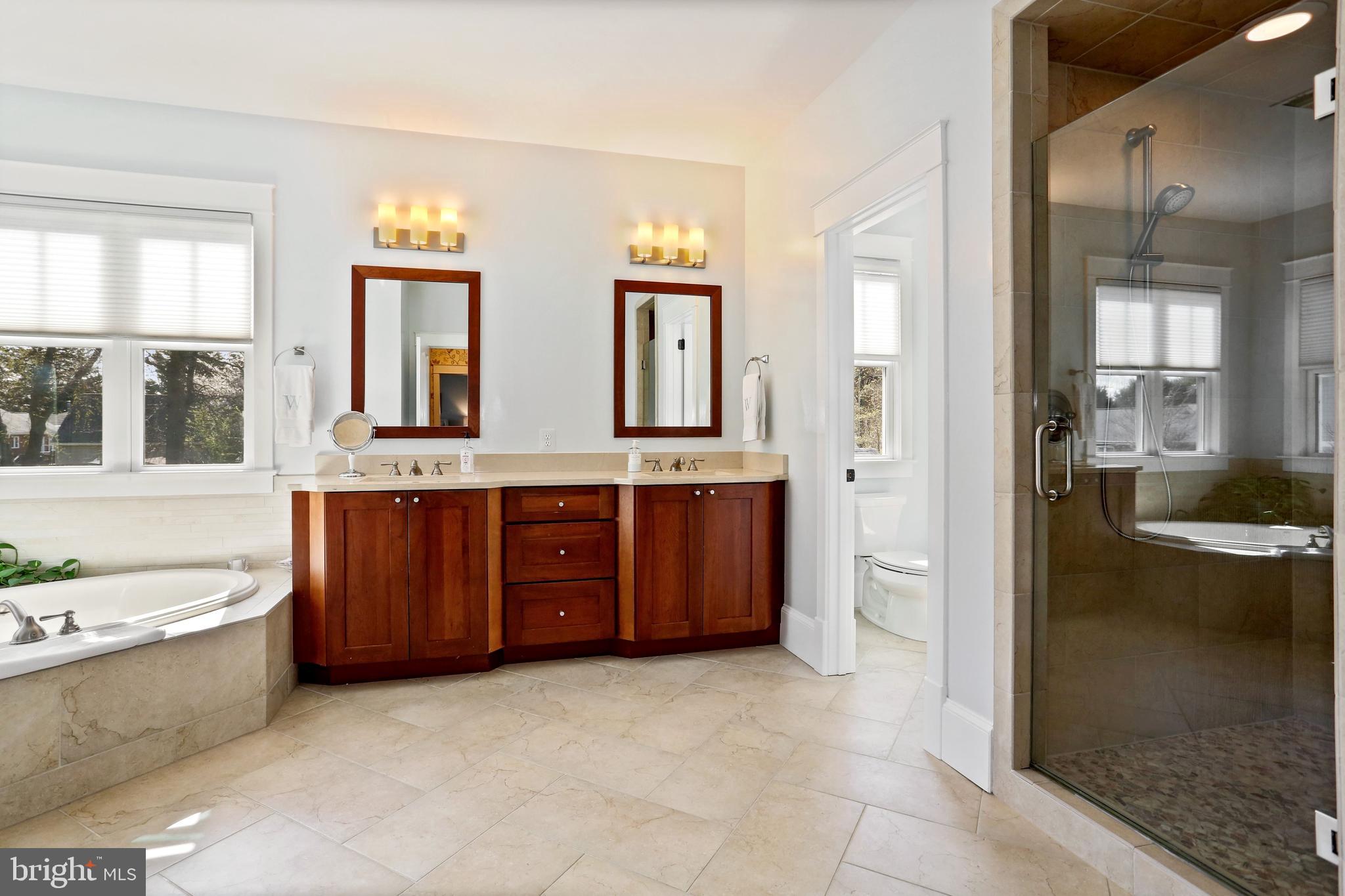 BERKSHIRE OAKWOOD - Residential