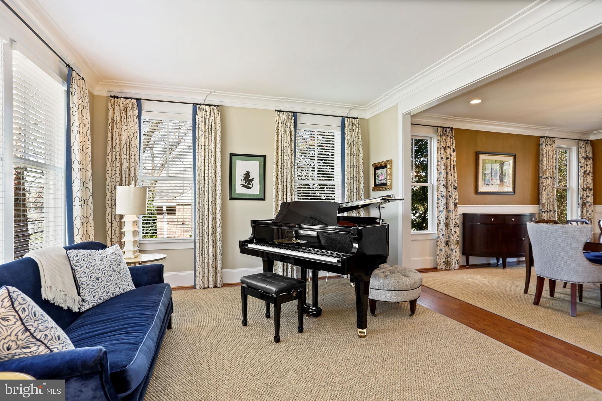 BERKSHIRE OAKWOOD - Residential