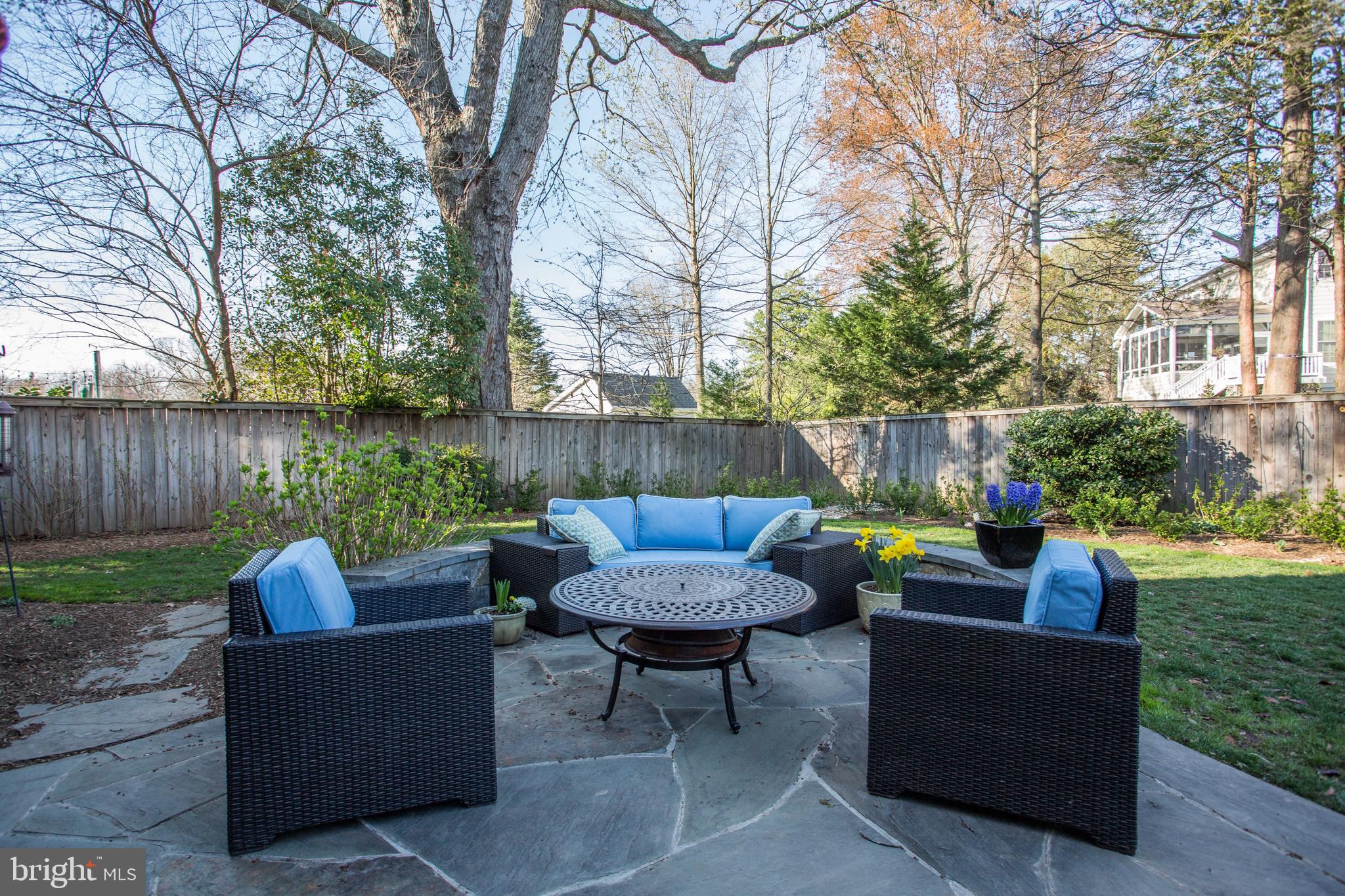 BERKSHIRE OAKWOOD - Residential