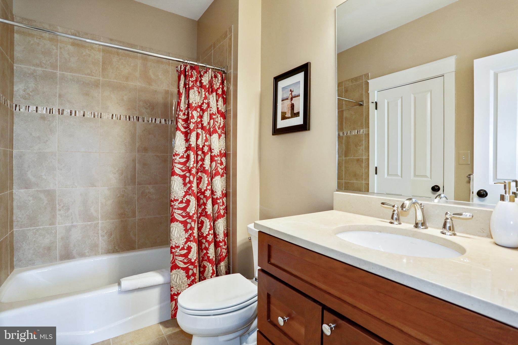 BERKSHIRE OAKWOOD - Residential