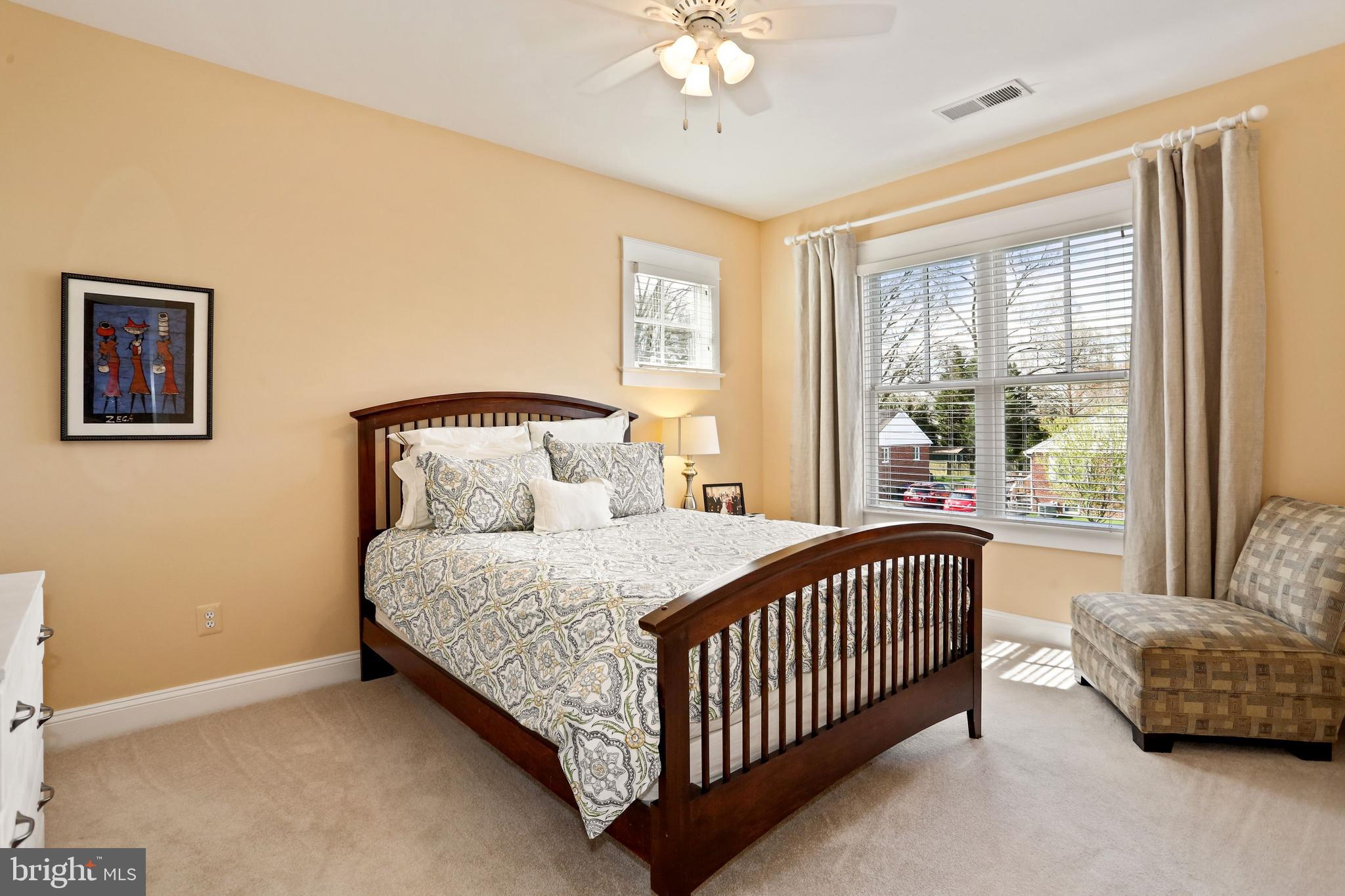 BERKSHIRE OAKWOOD - Residential