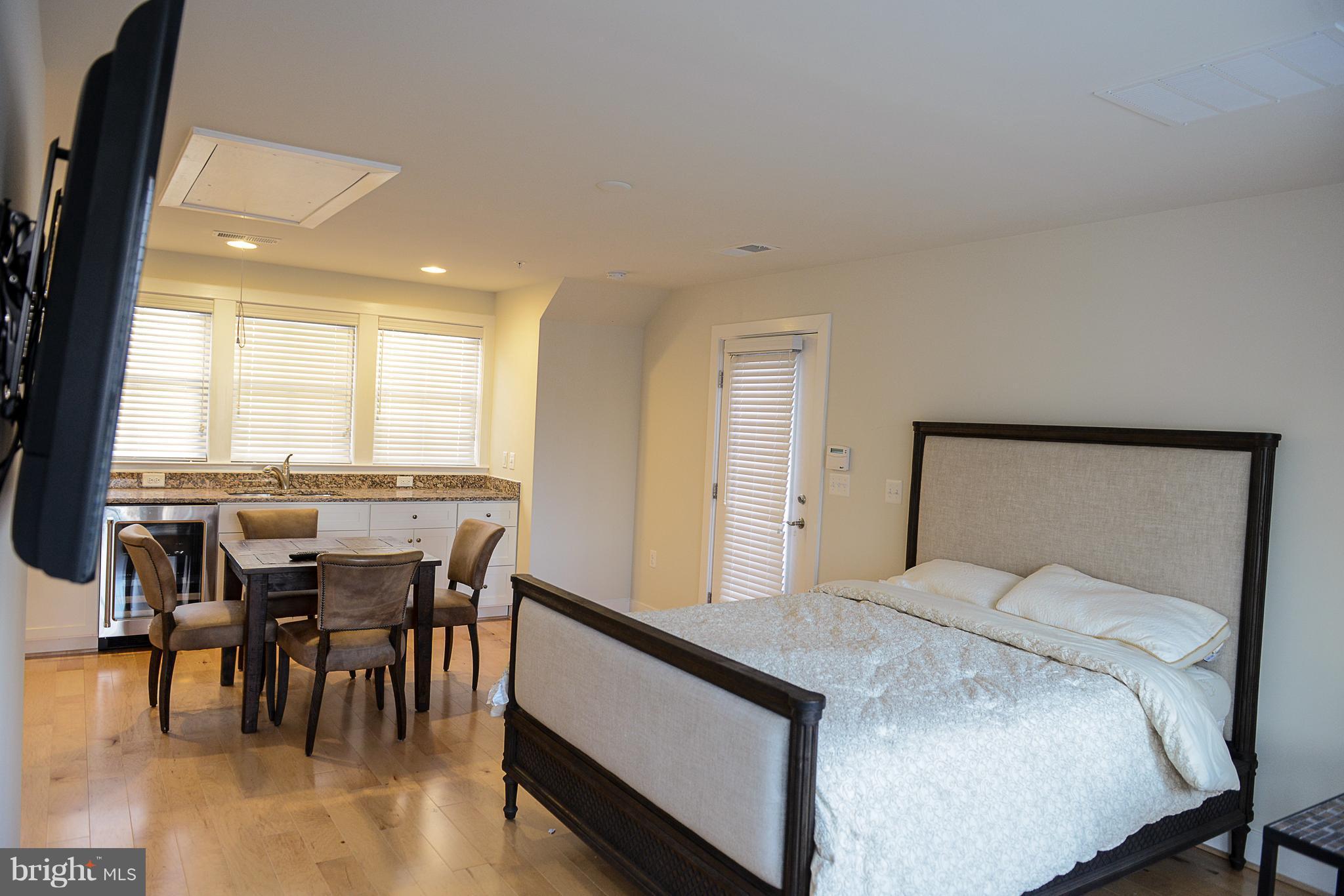 POTOMAC YARD - Residential Lease