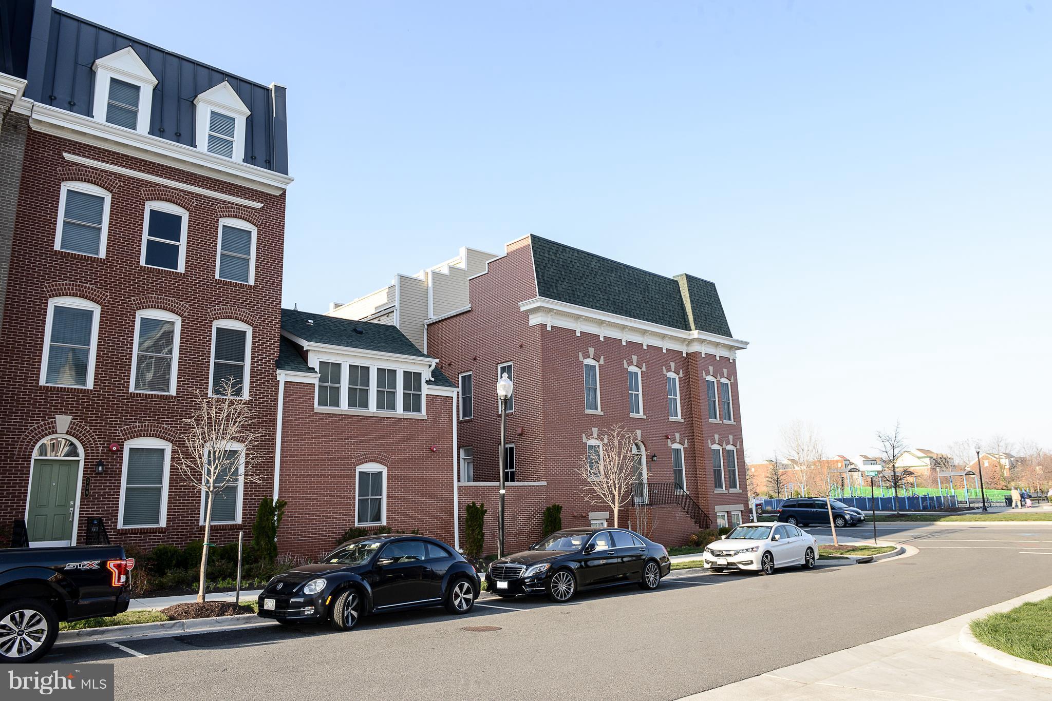 POTOMAC YARD - Residential Lease