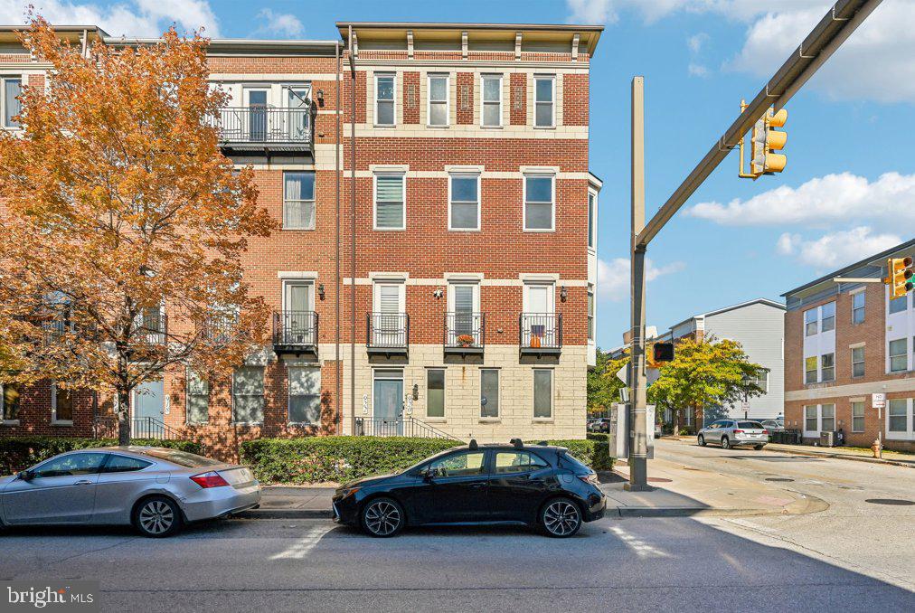 Photo of 922 E Lombard Street #812, BALTIMORE, MD 21202 (MLS # MDBA2235304)
