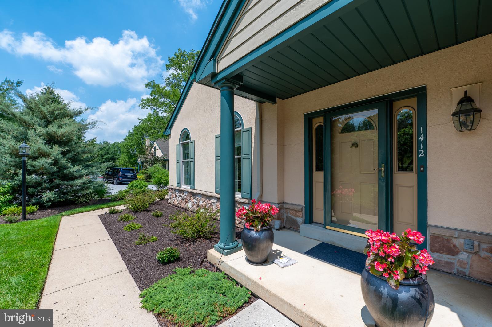 1412 SPRINGTON LANE 1412