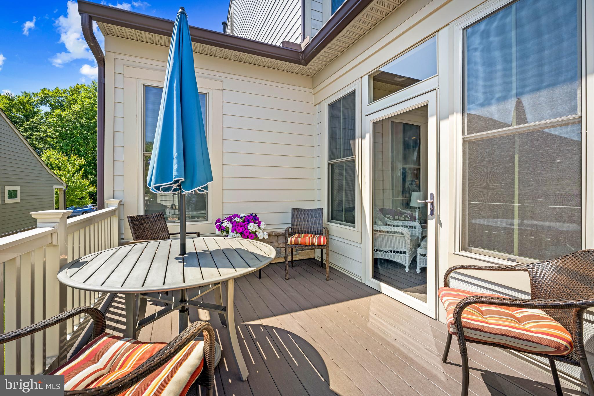 STONELEIGH SUMMIT - Residential