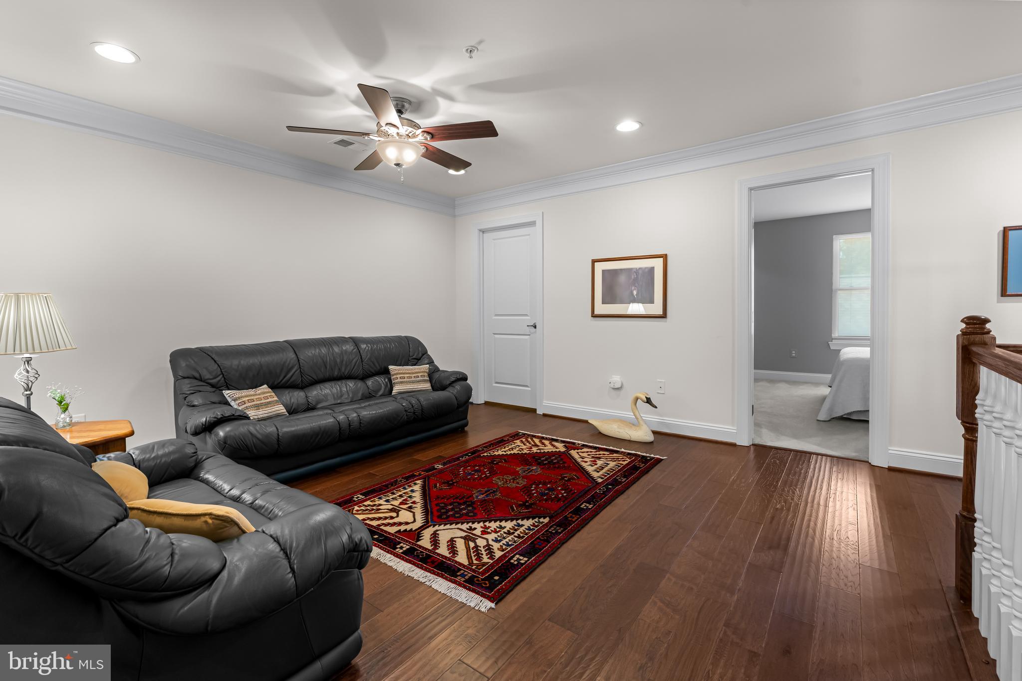 STONELEIGH SUMMIT - Residential