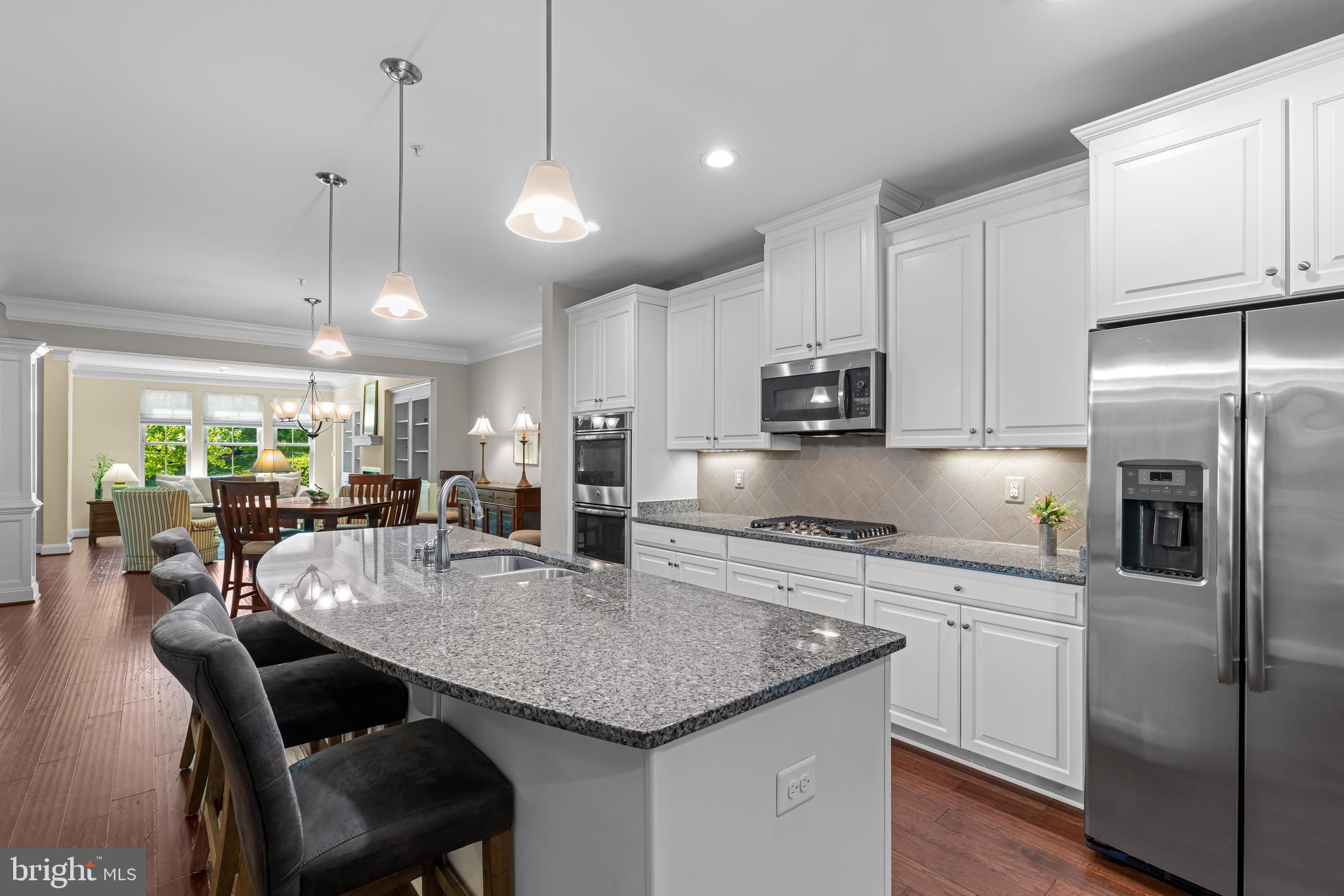 STONELEIGH SUMMIT - Residential