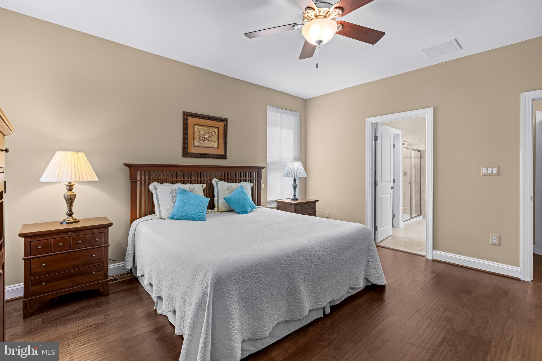 STONELEIGH SUMMIT - Residential