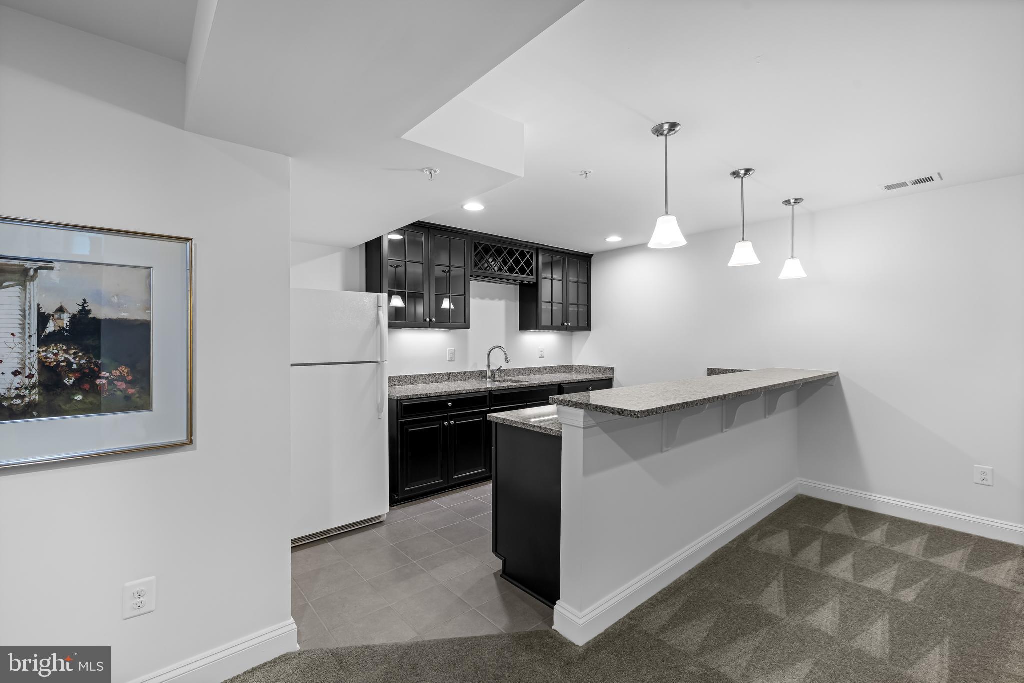 STONELEIGH SUMMIT - Residential