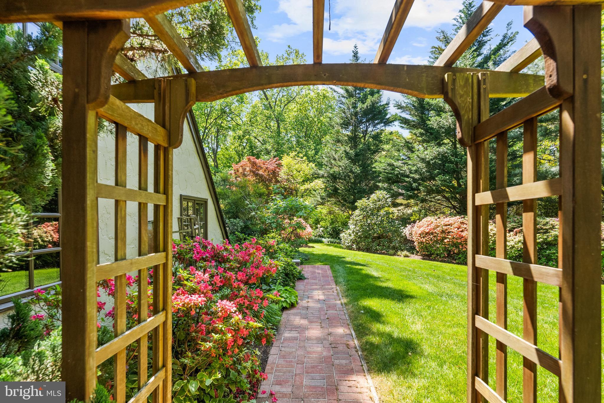 MAZZA WOODS - Residential