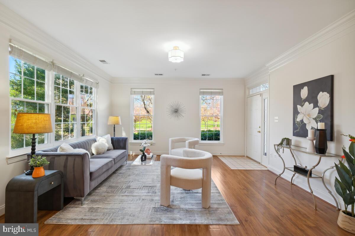 QUINCE ORCHARD PARK - Residential