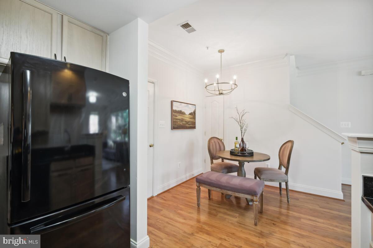 QUINCE ORCHARD PARK - Residential