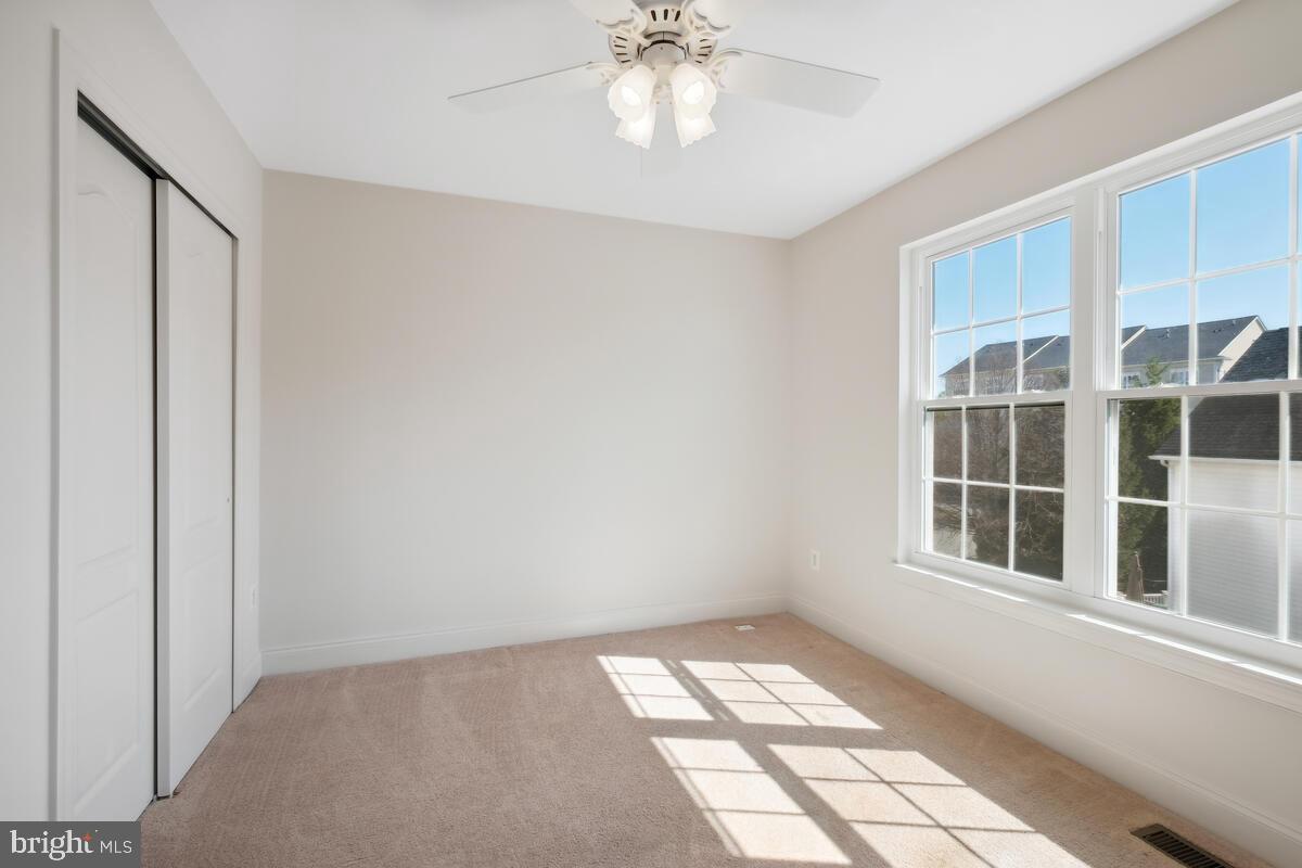 QUINCE ORCHARD PARK - Residential