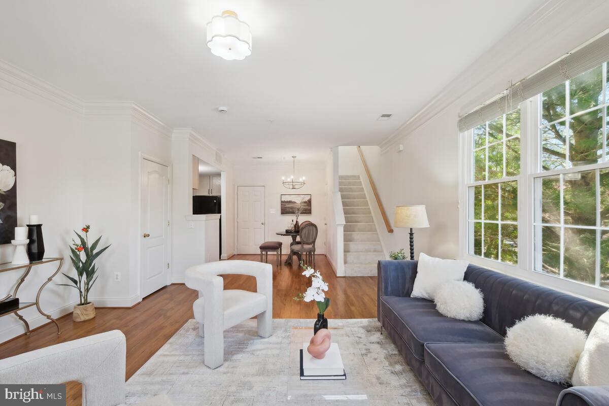 QUINCE ORCHARD PARK - Residential