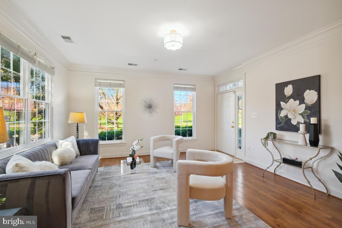 QUINCE ORCHARD PARK - Residential