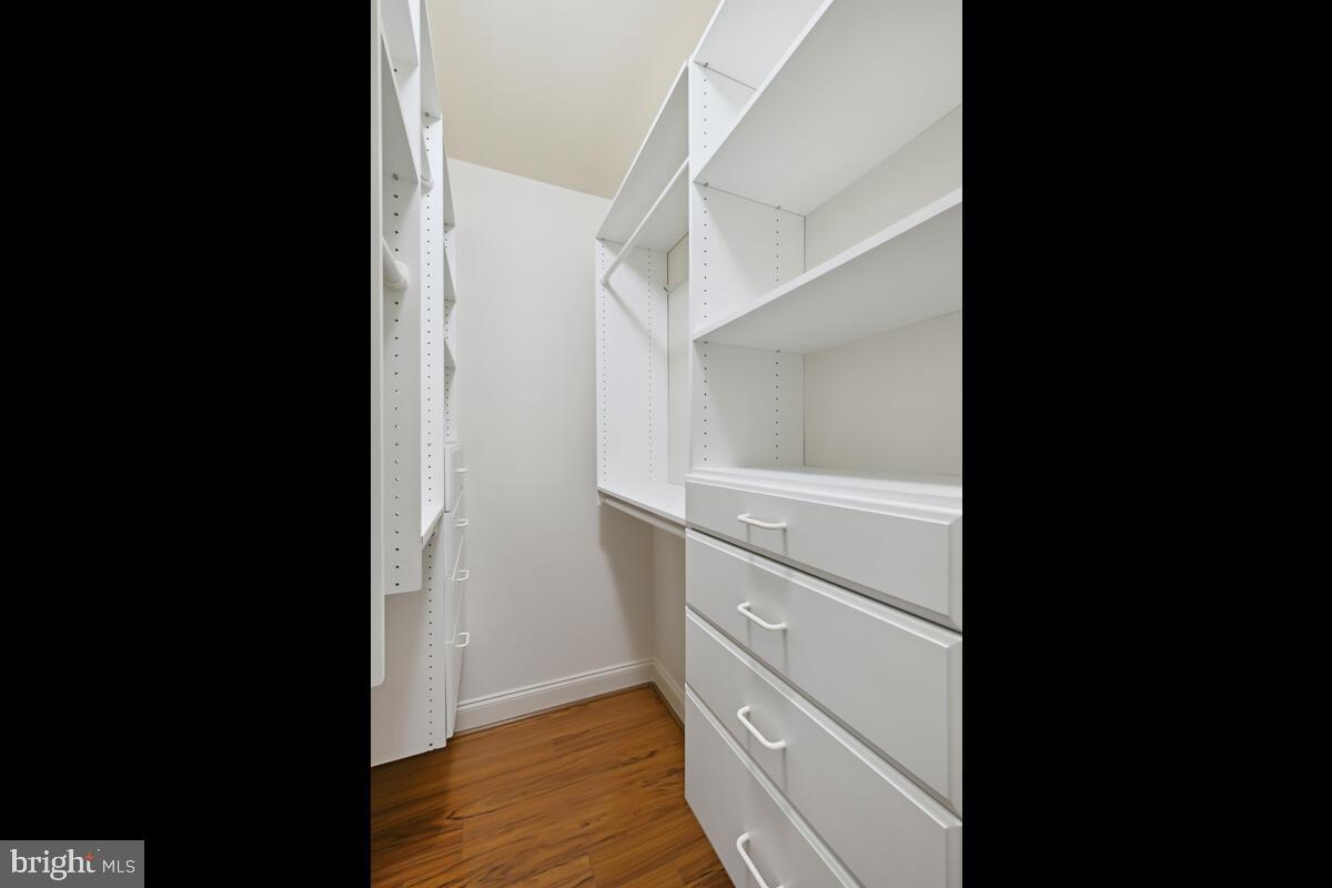 QUINCE ORCHARD PARK - Residential