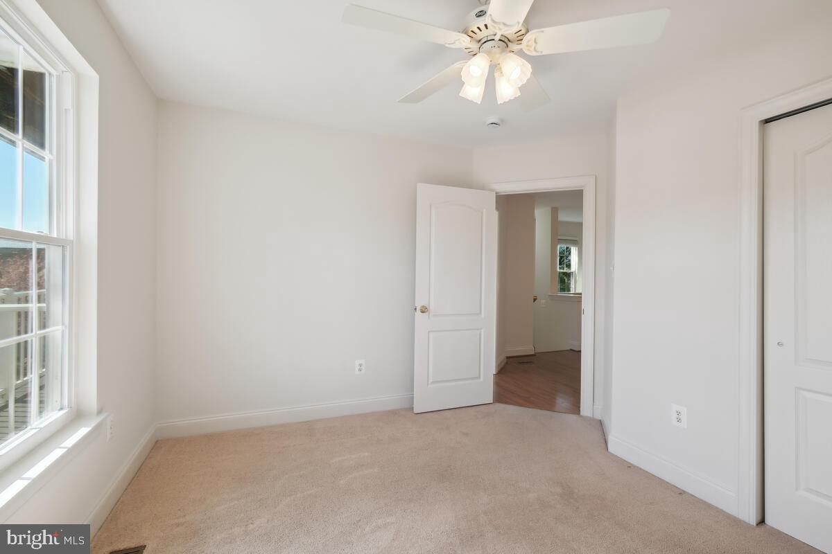 QUINCE ORCHARD PARK - Residential