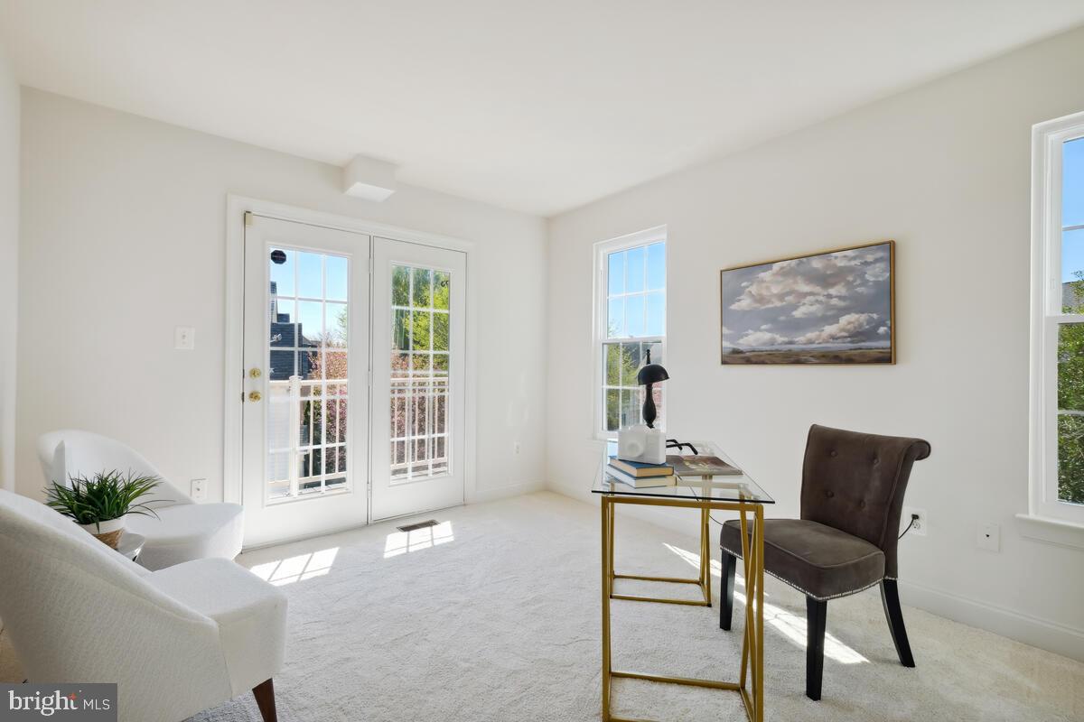 QUINCE ORCHARD PARK - Residential