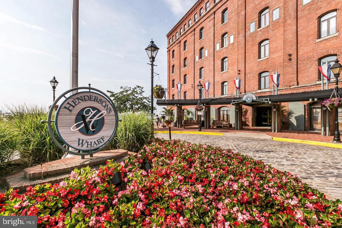 HENDERSON'S WHARF - Residential Lease