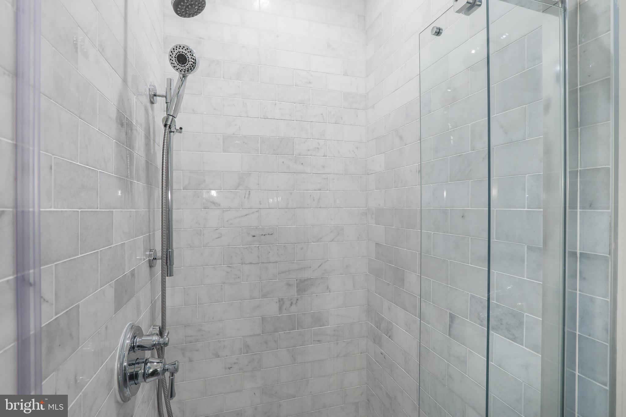 MOUNT VERNON PLACE HISTORIC DISTRICT - Residential Lease