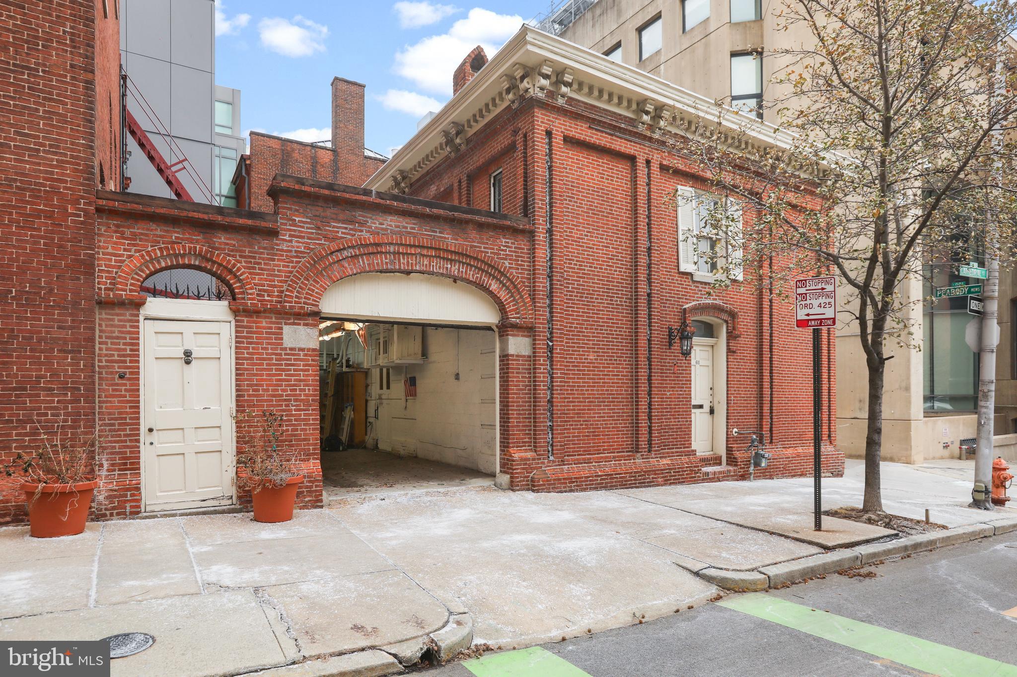 MOUNT VERNON PLACE HISTORIC DISTRICT - Residential Lease