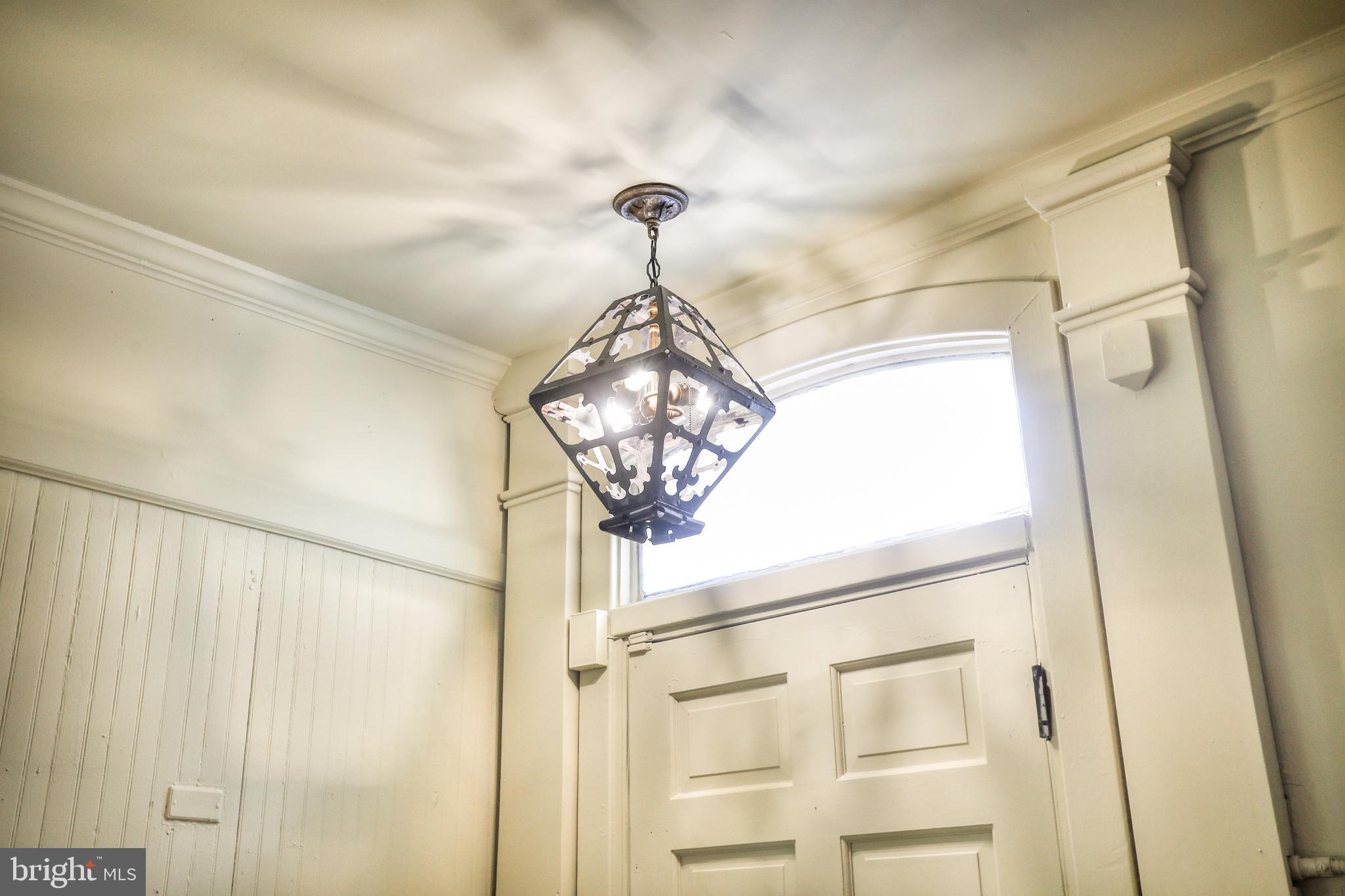 MOUNT VERNON PLACE HISTORIC DISTRICT - Residential Lease