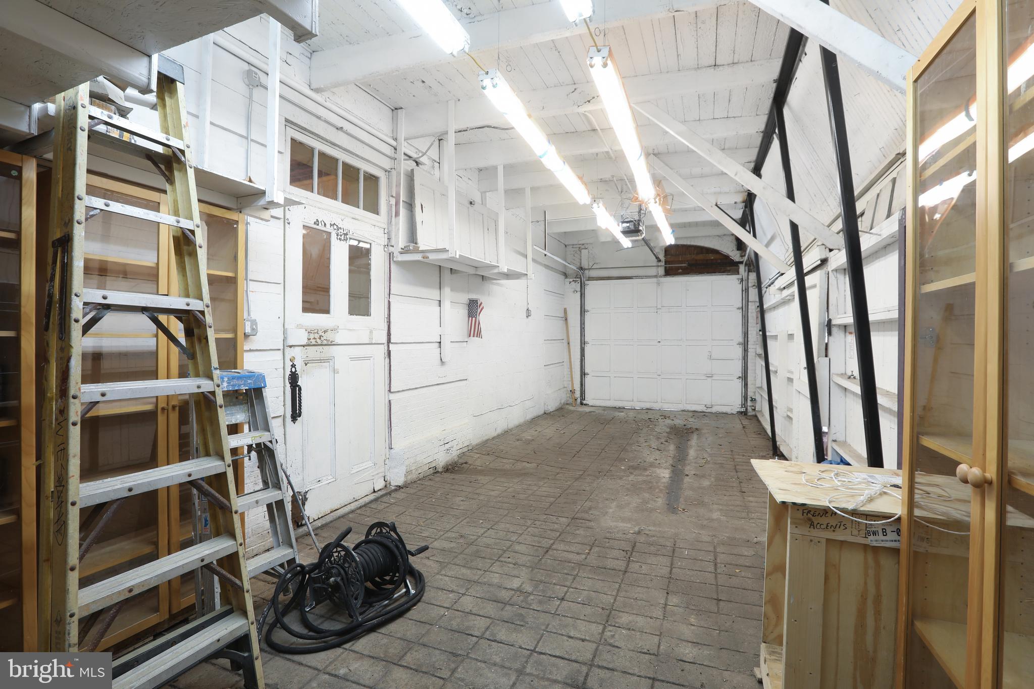 MOUNT VERNON PLACE HISTORIC DISTRICT - Residential Lease