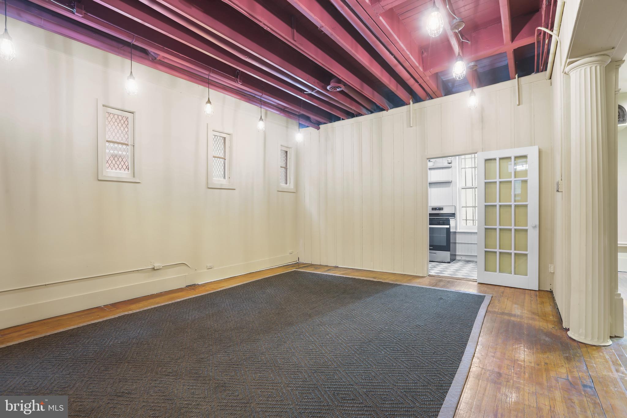 MOUNT VERNON PLACE HISTORIC DISTRICT - Residential Lease