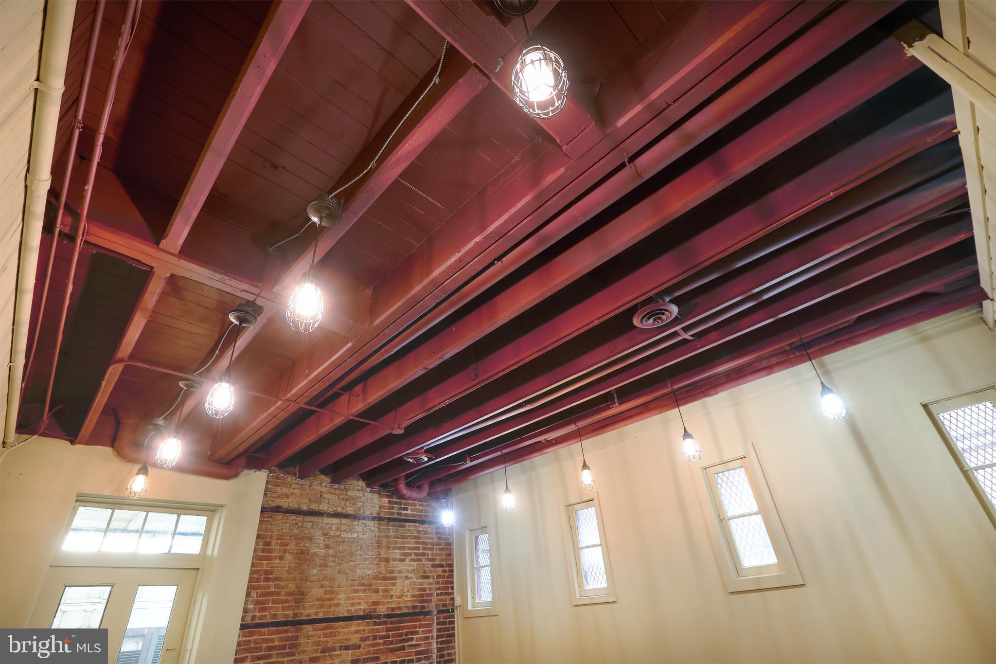 MOUNT VERNON PLACE HISTORIC DISTRICT - Residential Lease