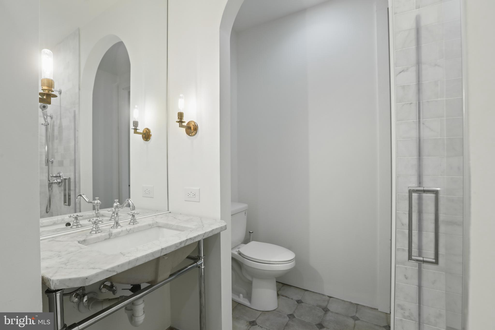 MOUNT VERNON PLACE HISTORIC DISTRICT - Residential Lease