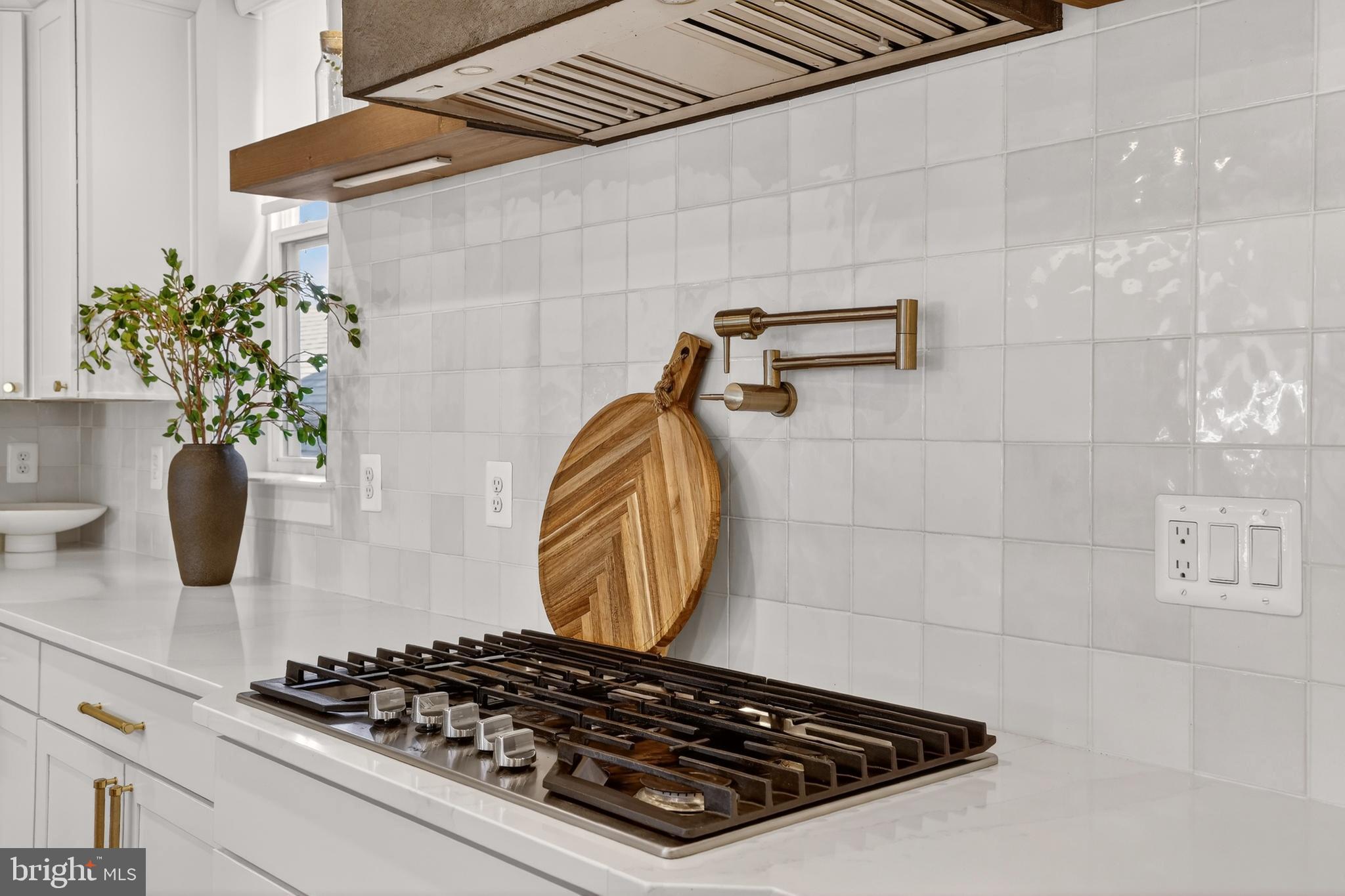 CABIN BRANCH - Residential