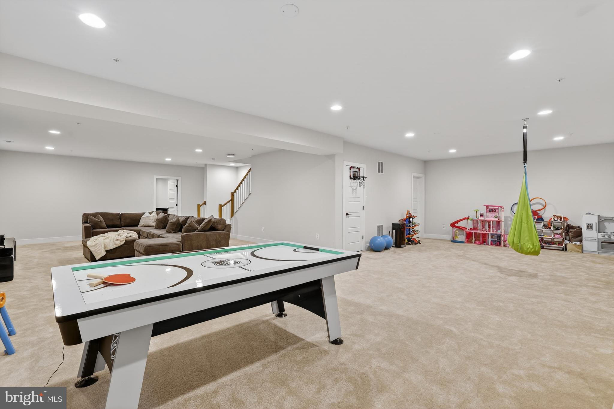 CABIN BRANCH - Residential