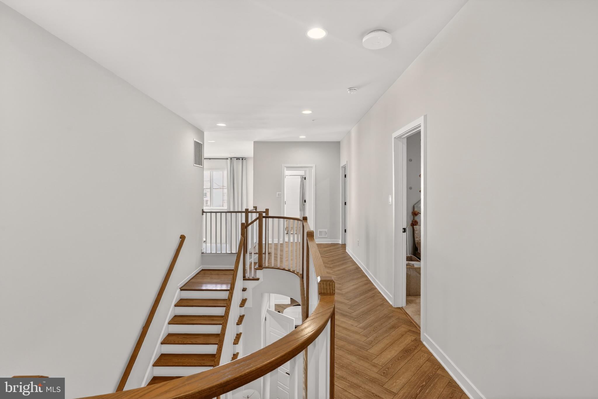 CABIN BRANCH - Residential