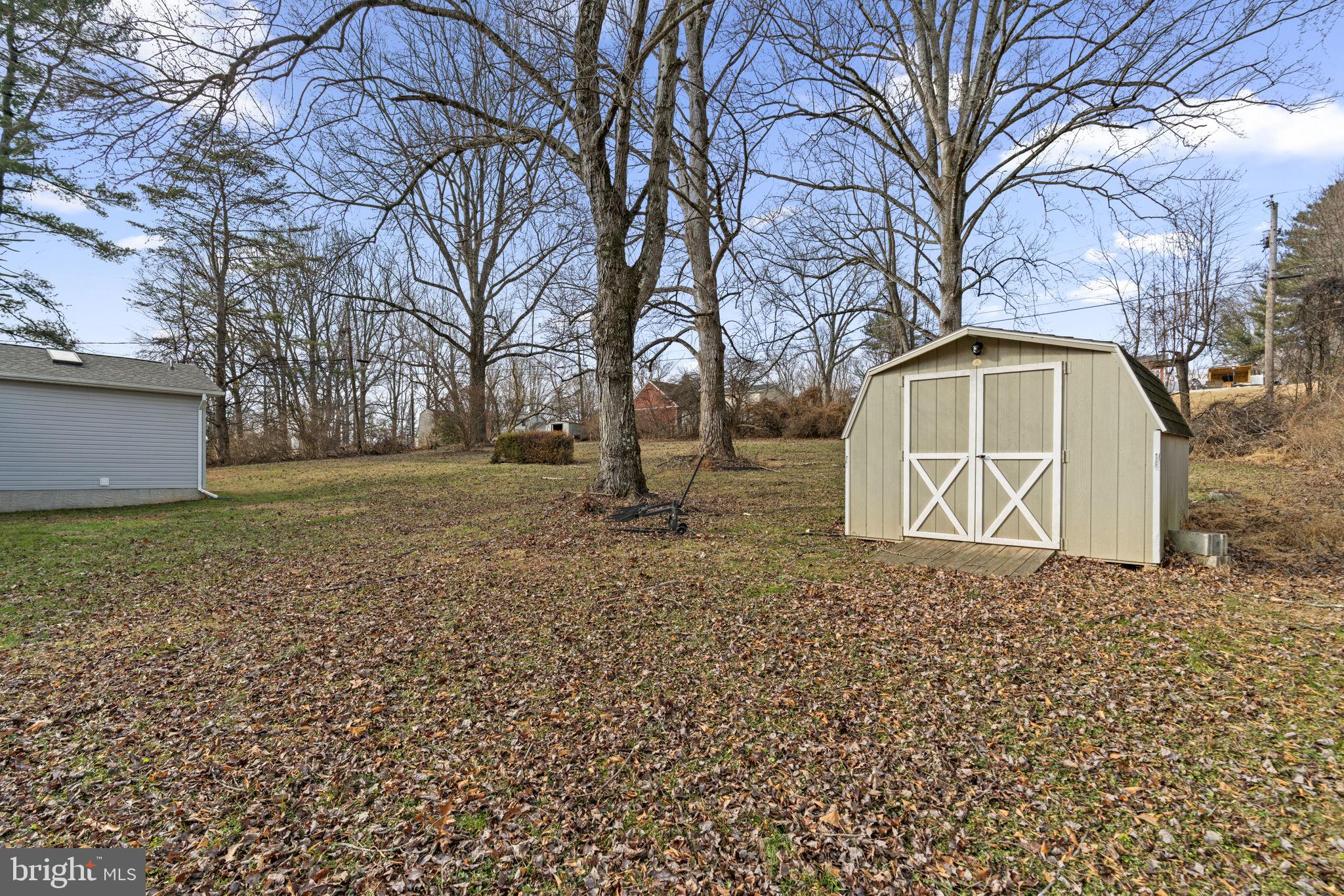 MERRYMAN HEIGHTS - Residential