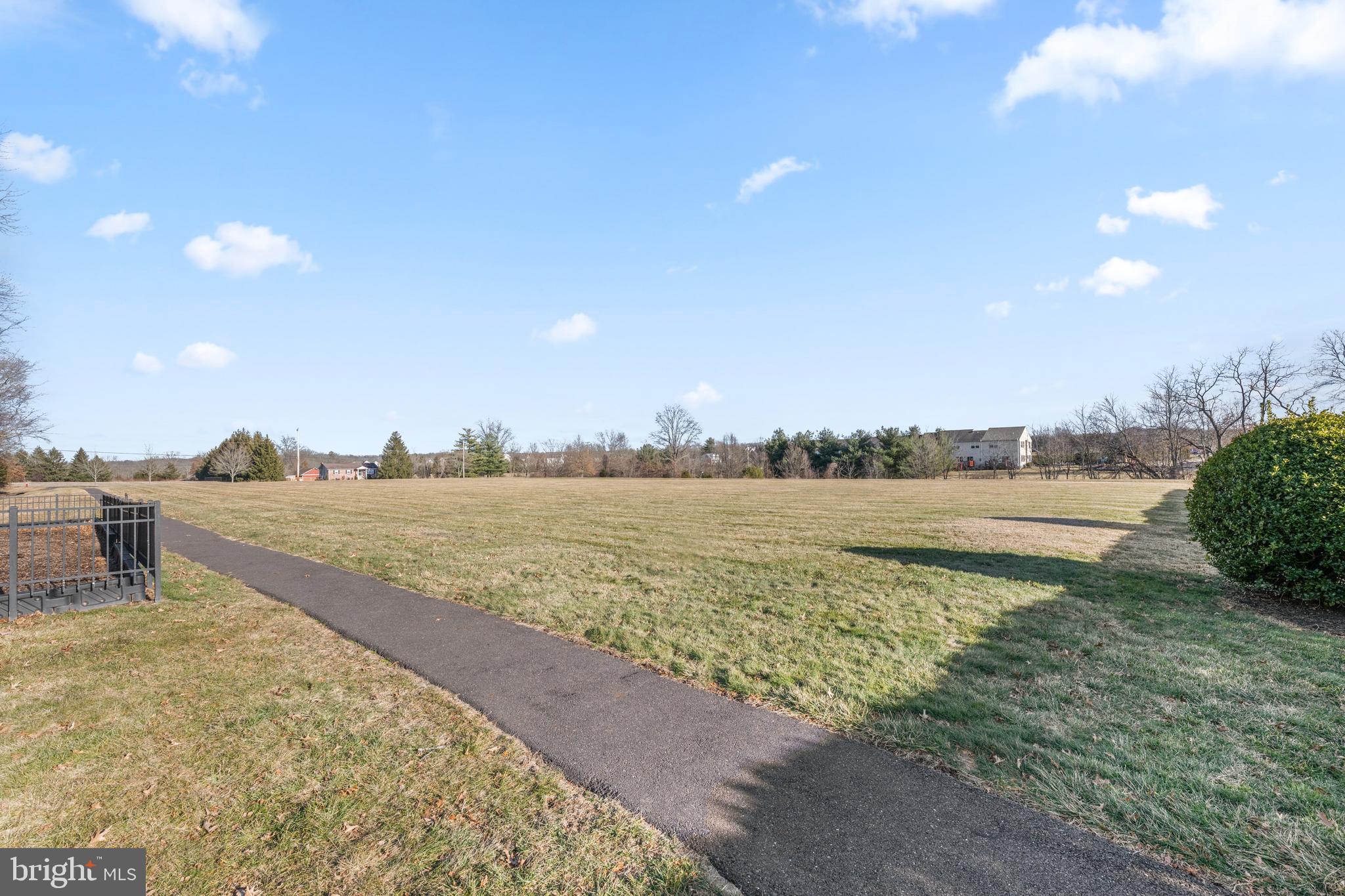 CLIFFSIDE MANOR - Residential