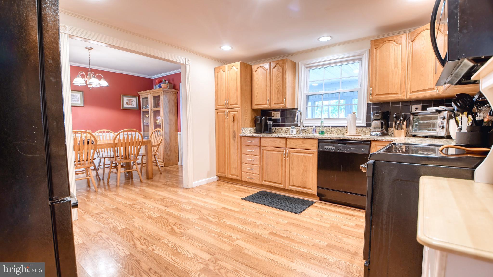 FOUR SEASONS ESTATES - Residential