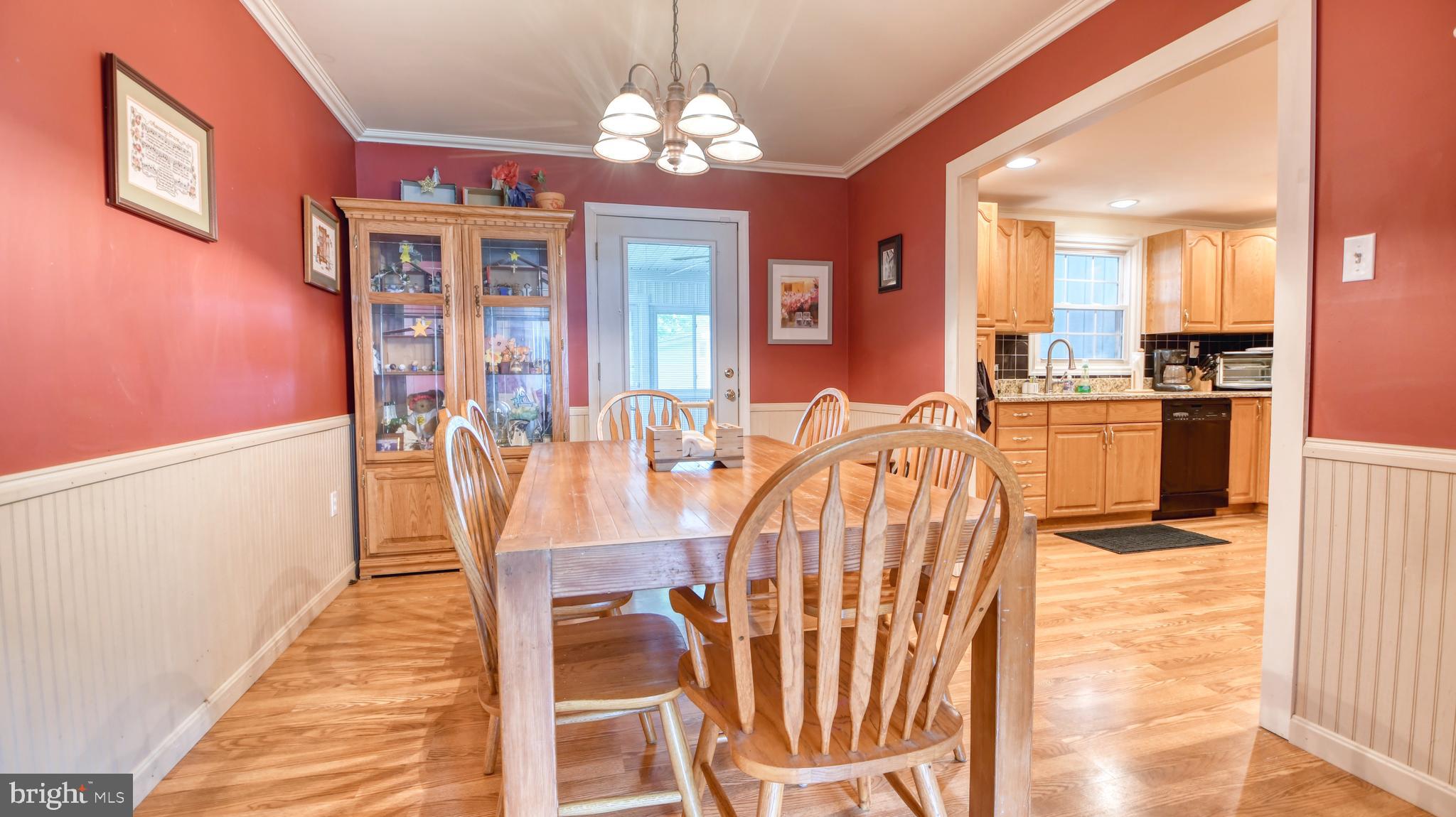 FOUR SEASONS ESTATES - Residential