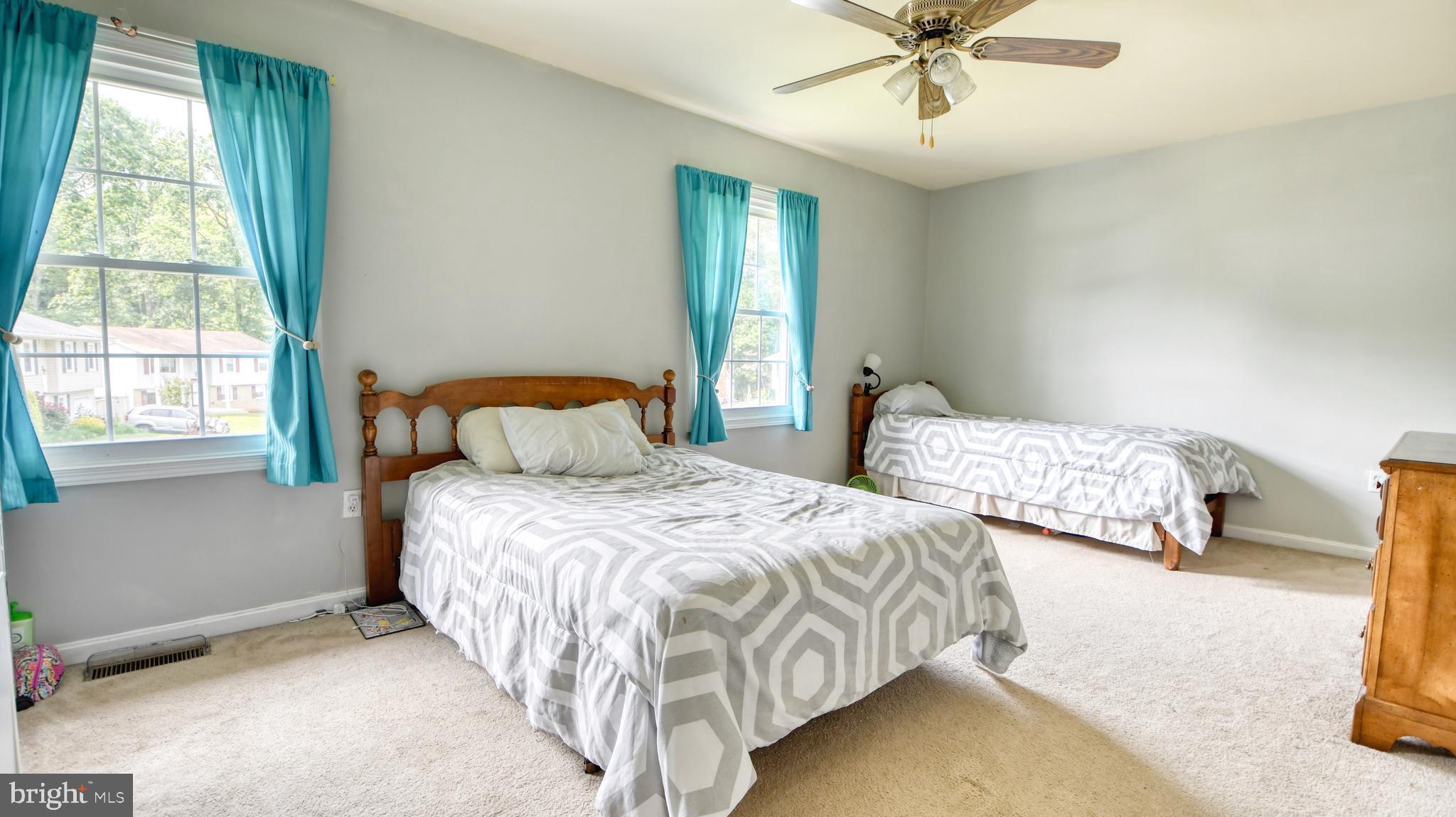 FOUR SEASONS ESTATES - Residential